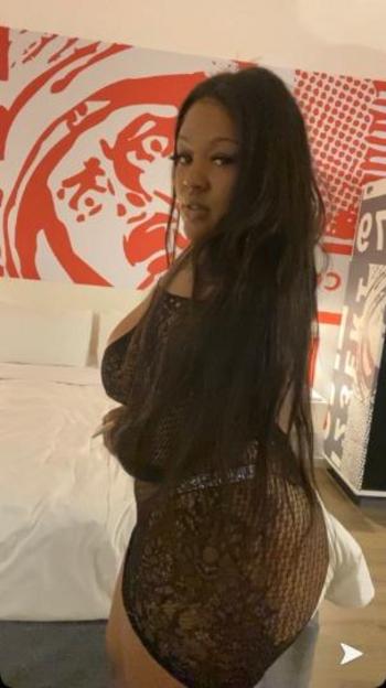 Ash, 21  female escort, Philadelphia