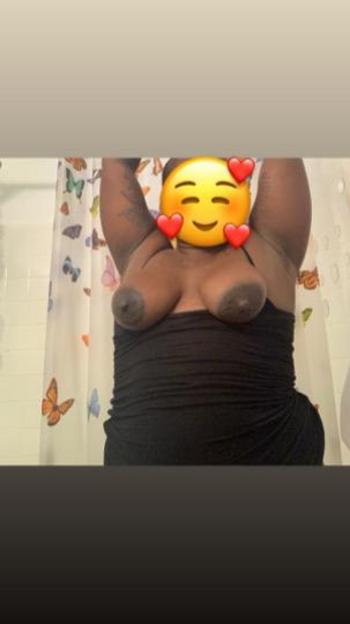 Chi, 27  female escort, Philadelphia