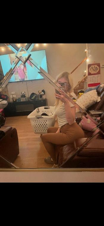 Lucie, 22  female escort, Philadelphia