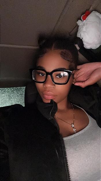 215-847-9215, 22  female escort, Philadelphia