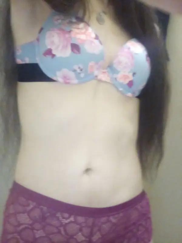 escort photo 0